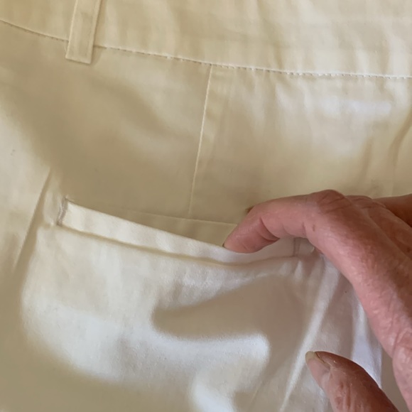 Women’s 3” inseam size 8 Venus solid khaki, white and black cotton shorts. - Picture 10 of 10